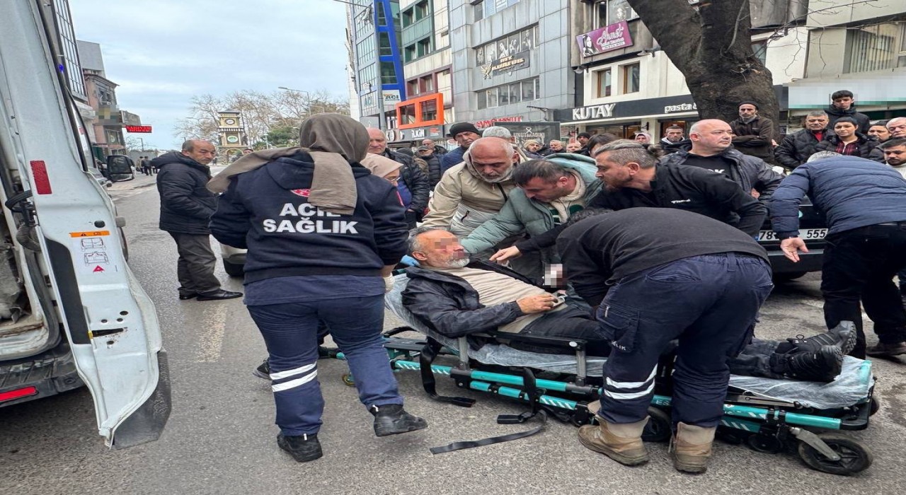 Trafikte yol verme tartışması kavgaya dönüştü; 1 yaralı