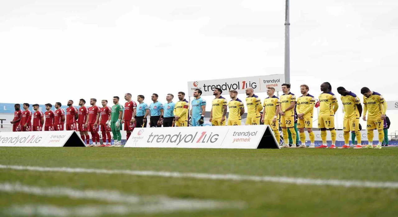 Trendyol 1. Lig: Ümraniyespor: 2 - MKE Ankaragücü: 1
