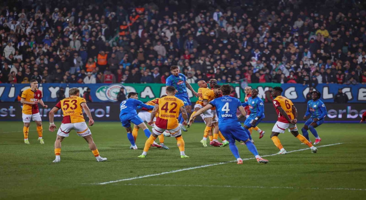 Trendyol Süper Lig: Çaykur Rizespor: 1 - Galatasaray: 2 (Maç sonucu)