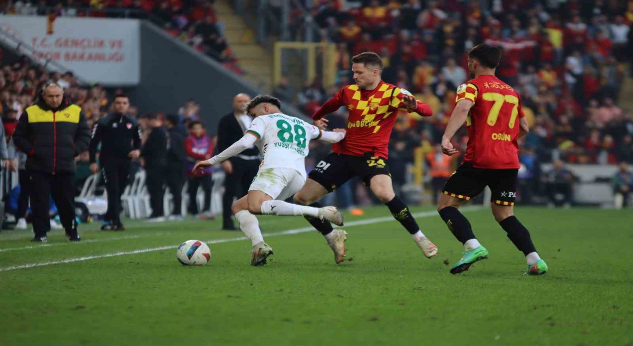 Trendyol Süper Lig: Göztepe: 0 - Alanyaspor: 1 (Maç sonucu)