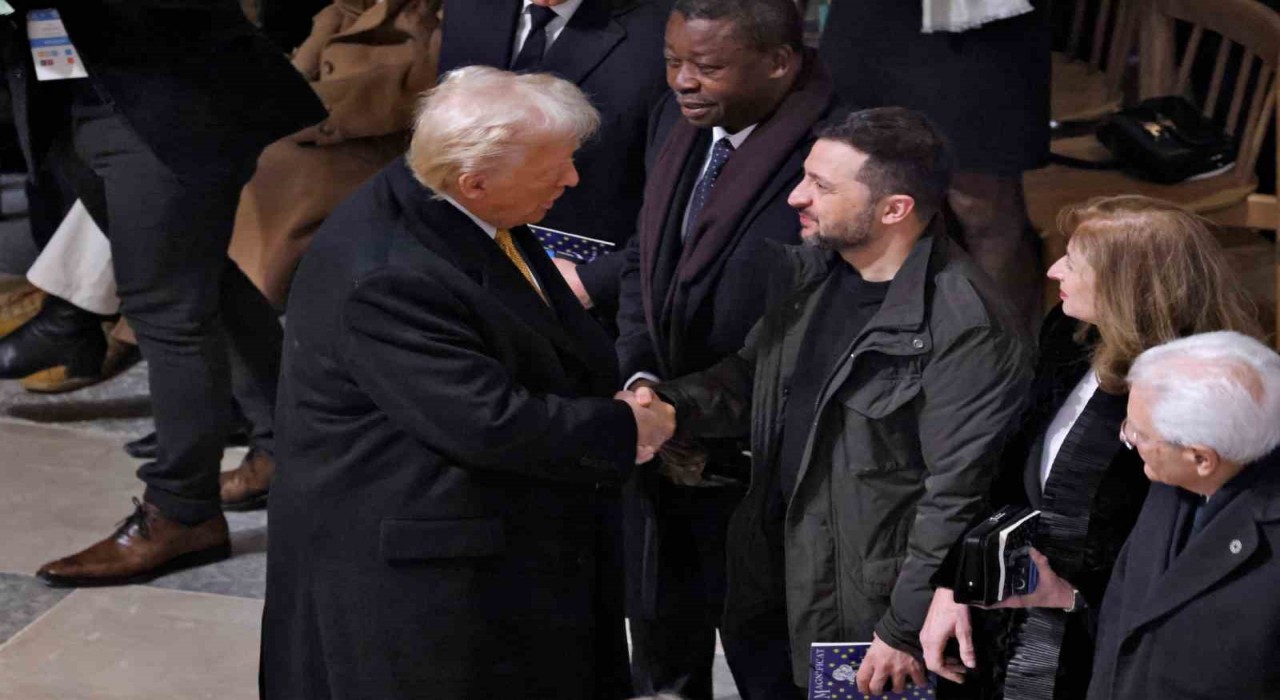 Trump: Seçime gitmeyen bir diktatör olan Zelenskiy, hızlı davranmazsa elinde bir ülke bile kalmayacak