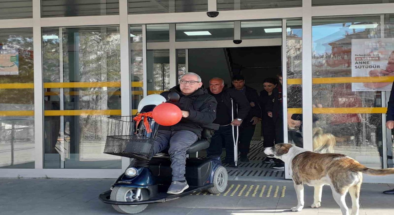 Tuncelide, engellilere tekerlekli sandalye