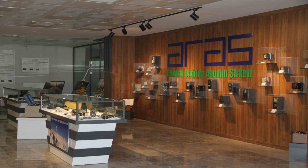 Türkiyenin ilk ve tek elektrik müzesi yeni eserlerle genişliyor