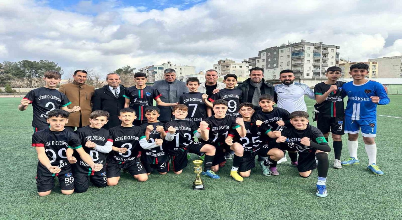 U14 Gelişim Liginde Cizre Dicle Spor namağlup şampiyon oldu