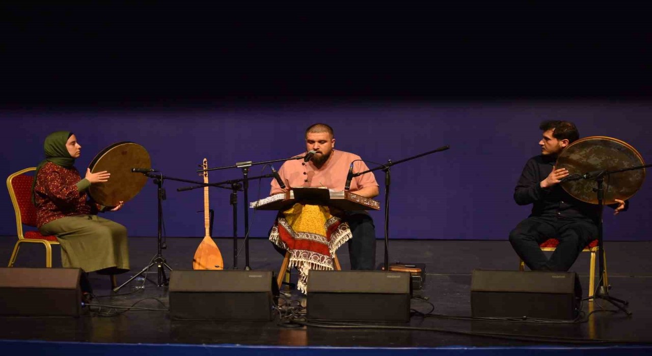 Ünlü santur sanatçısından Yıldırımlılara konser