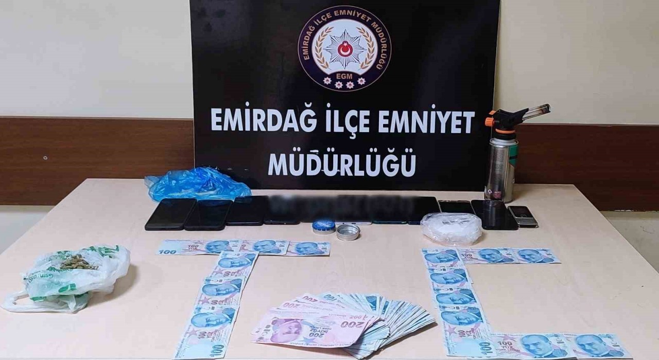 Uyuşturucu operasyonunda 35 kişi gözaltına alındı