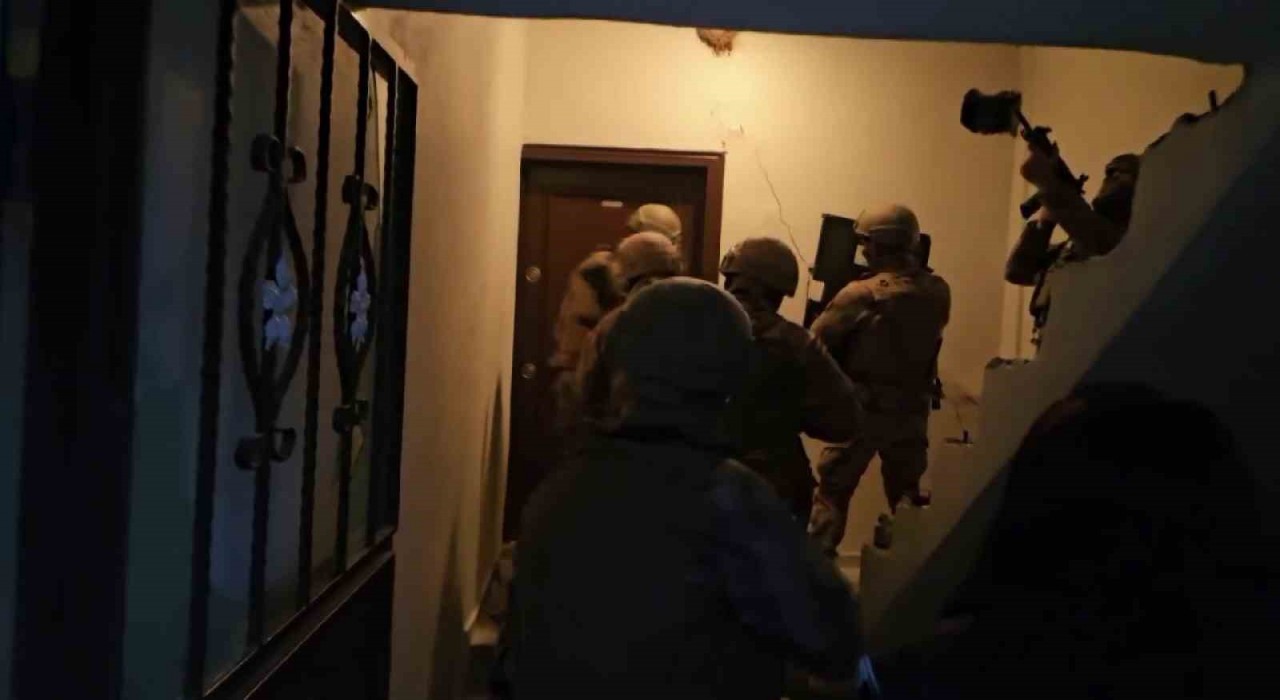 Uyuşturucu operasyonunda gözaltına alınan 11 şahıstan 7si tutuklandı
