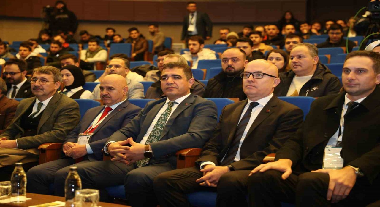 Uzay hukuku ve sempozyumu düzenlendi