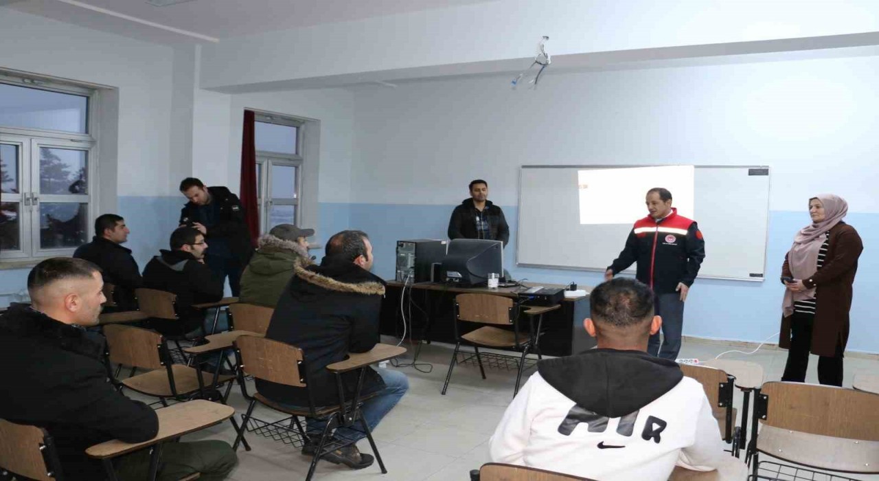 Üzümlüde Tehlikeli ve Çok Tehlikeli İşlerde Et ve Et Ürünleri İşlemeciliği kursu açıldı