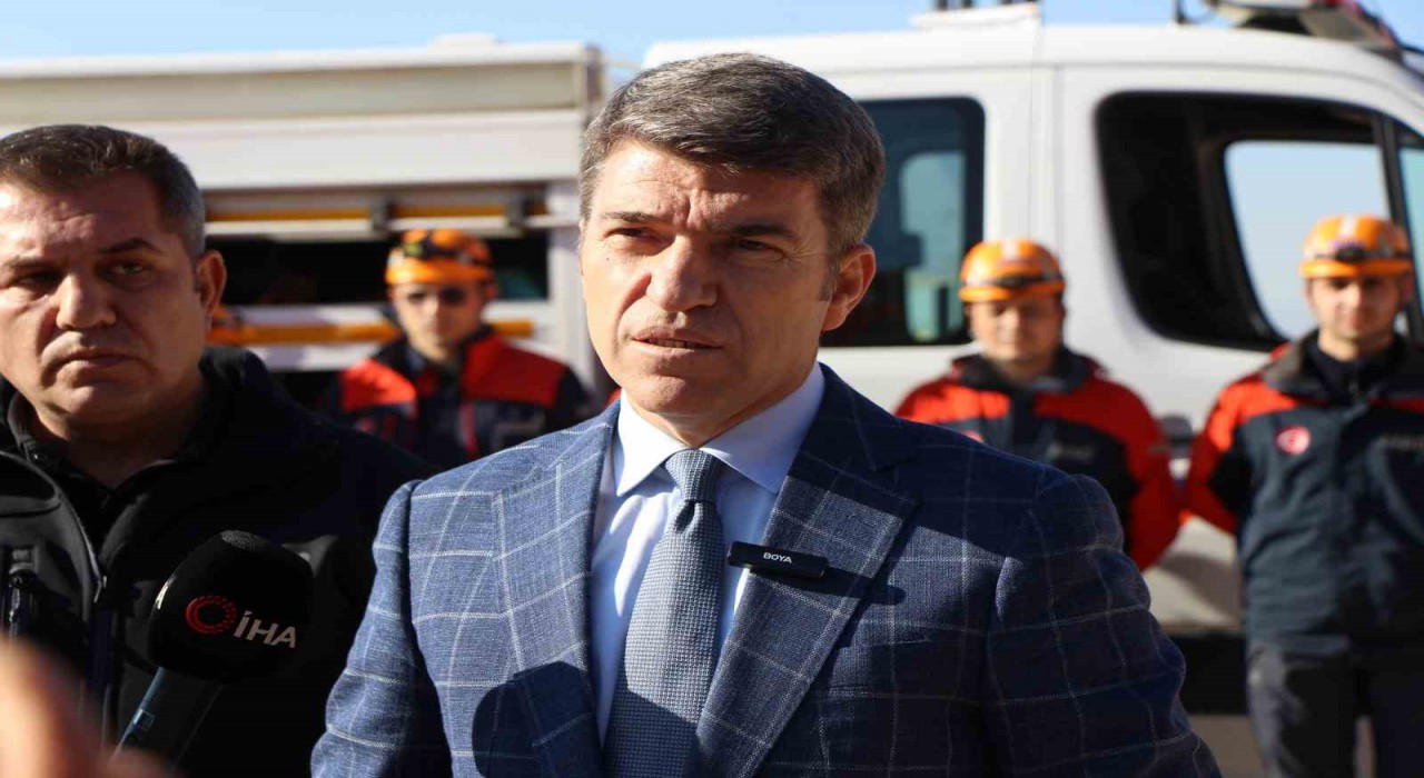 Vali Önder Bakan: Milletimiz asrın felaketini karşı asrın birlikteliğini sergiledi