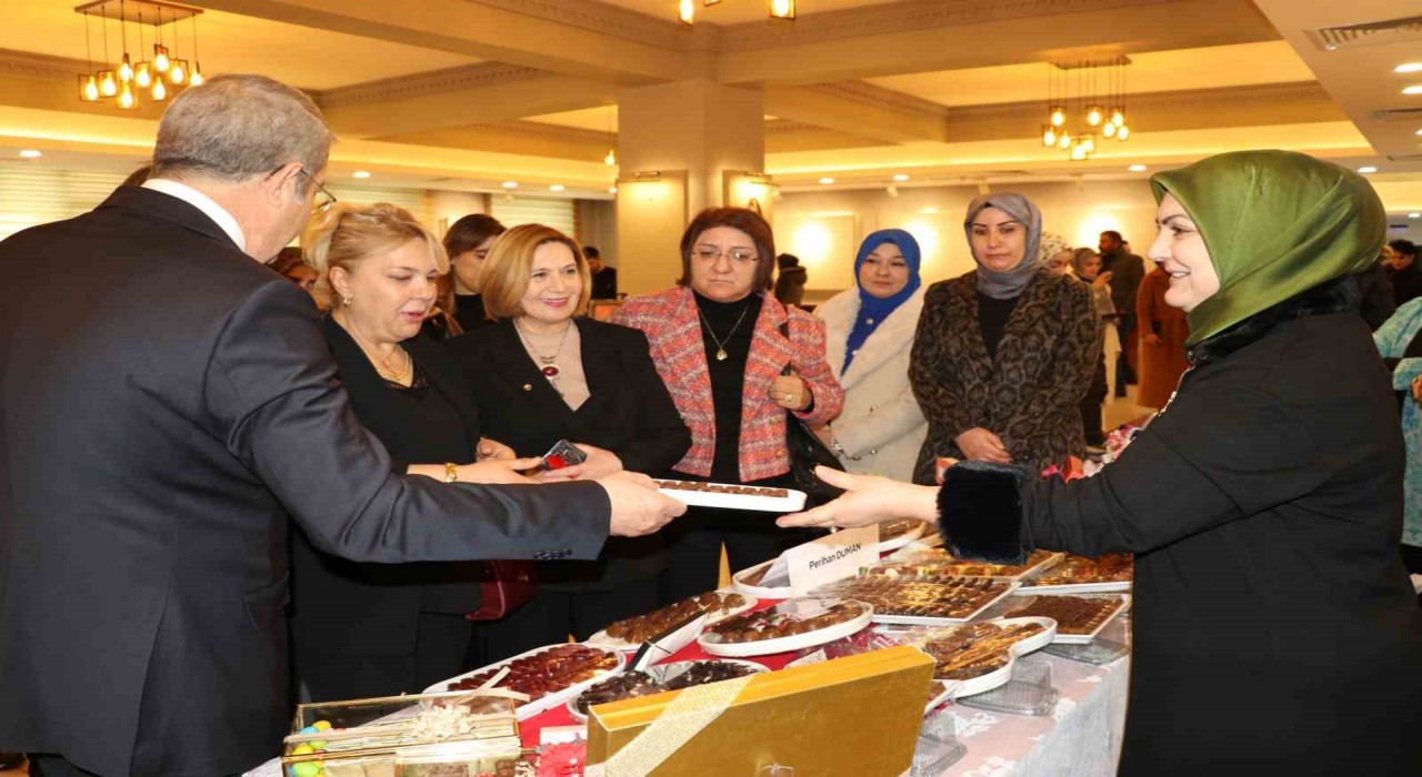 Van’da Kadın Girişimciler El Emeği Ürünlerini Sergiledi
