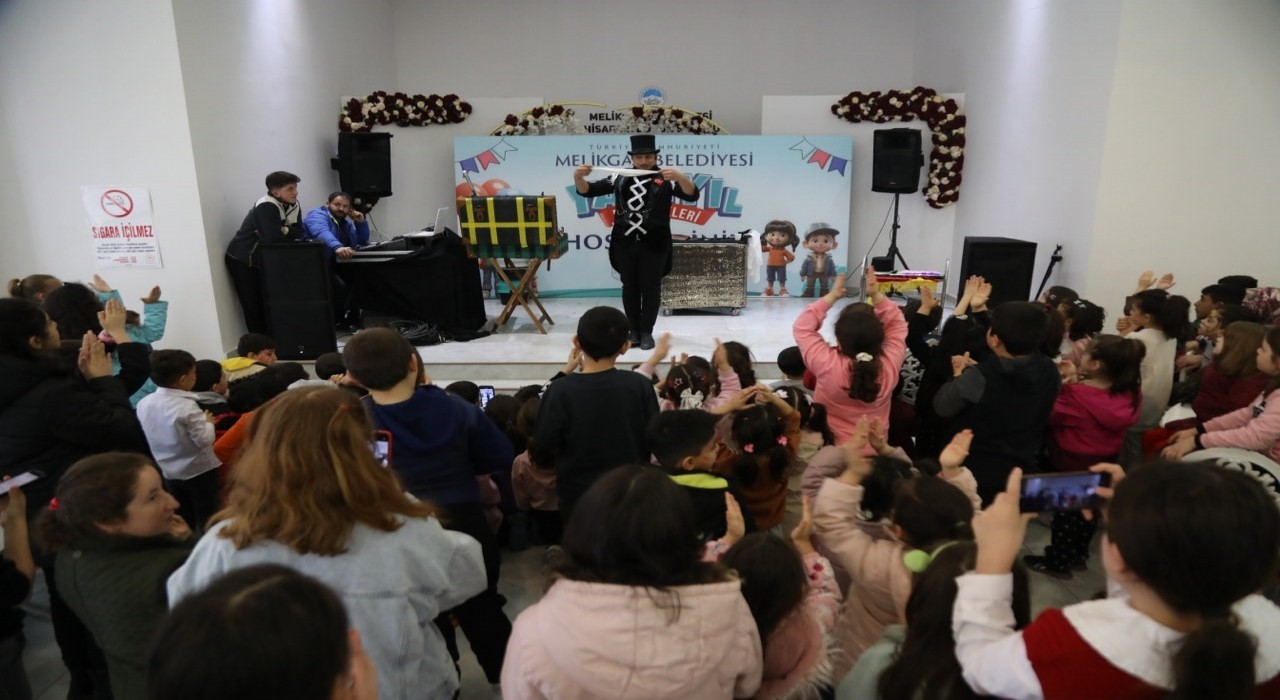 Yarıyıl etkinlikleri ile çocuklar doyasıya eğlendi