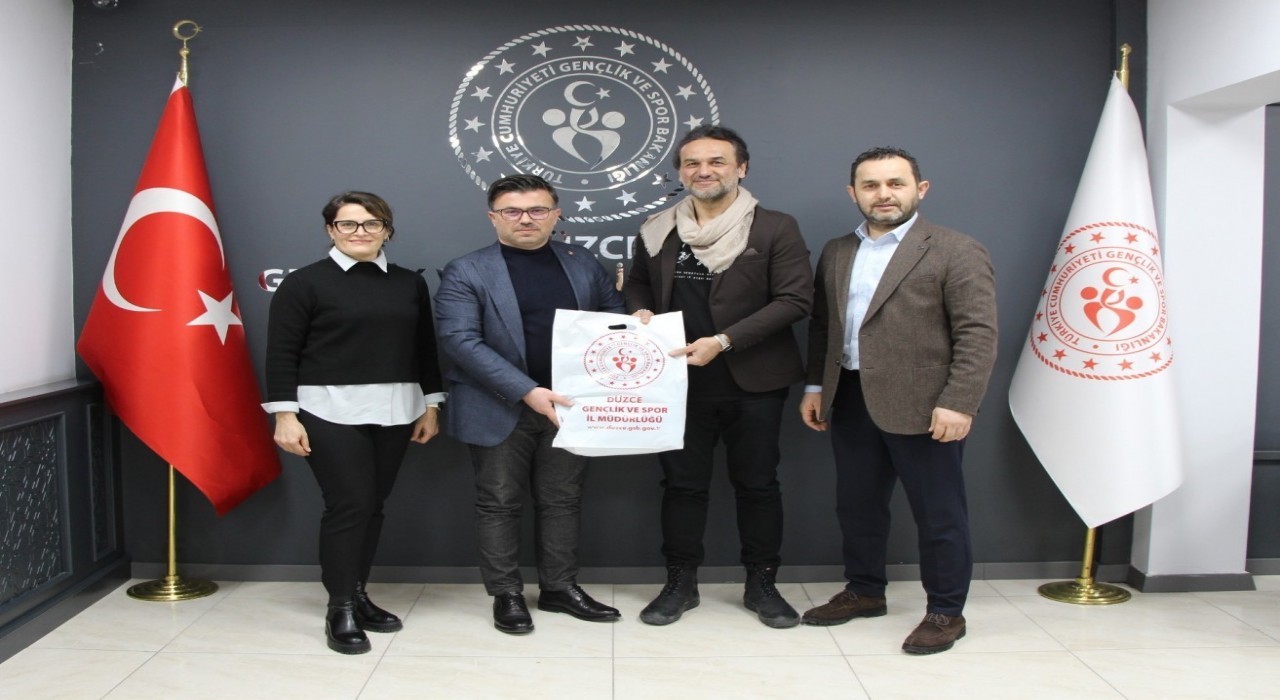 Yazıcı, şampiyon bilardocu Bulutu ağırladı