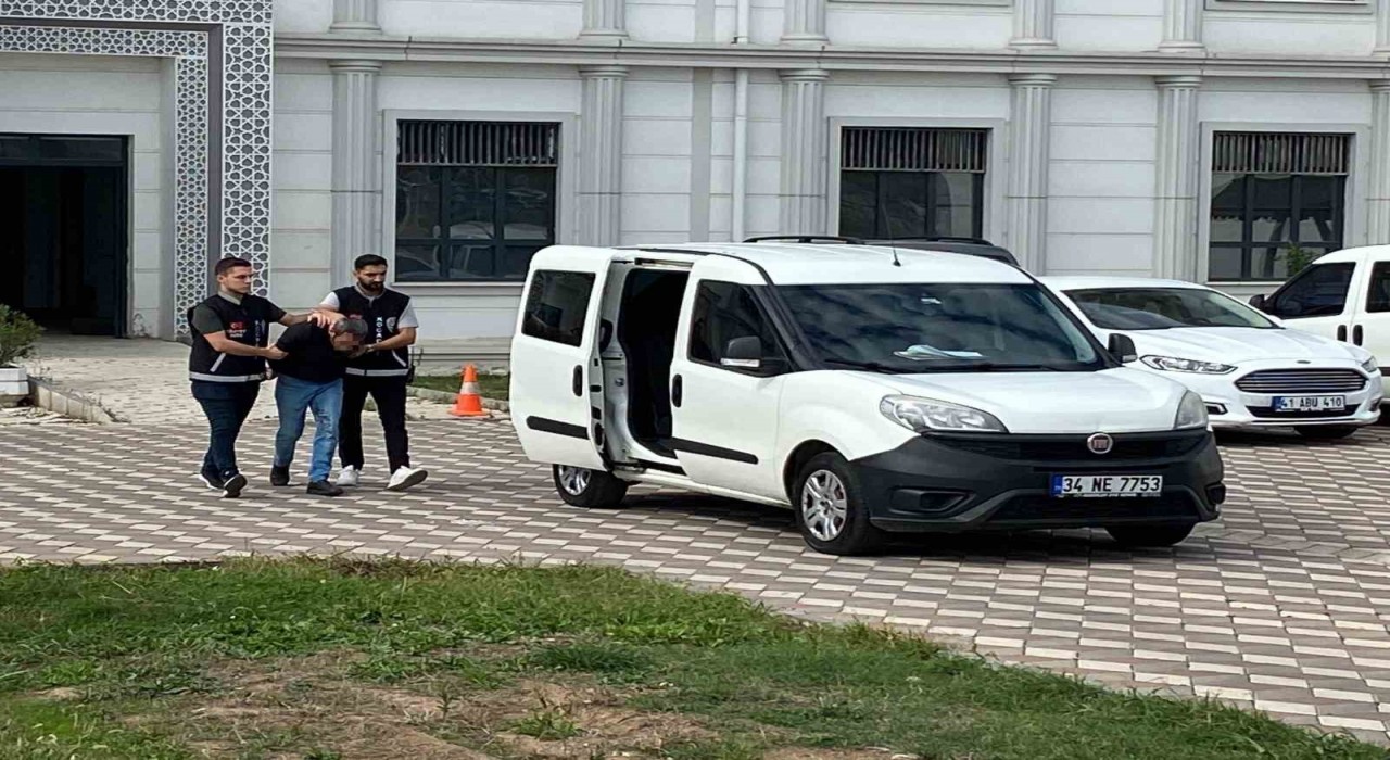 Yeğeniyle Evlendi Diye 15 Kez Bıçaklandı!
