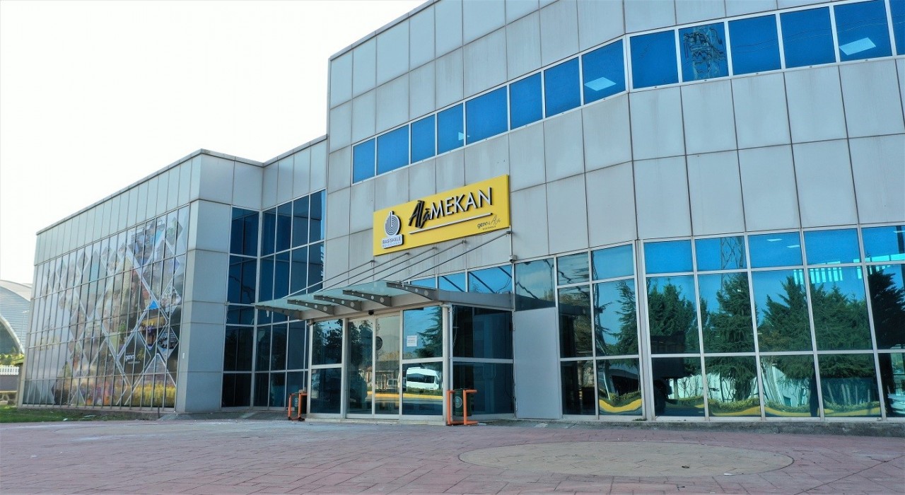 Yeniköyde gençler bu mekanda buluşuyor