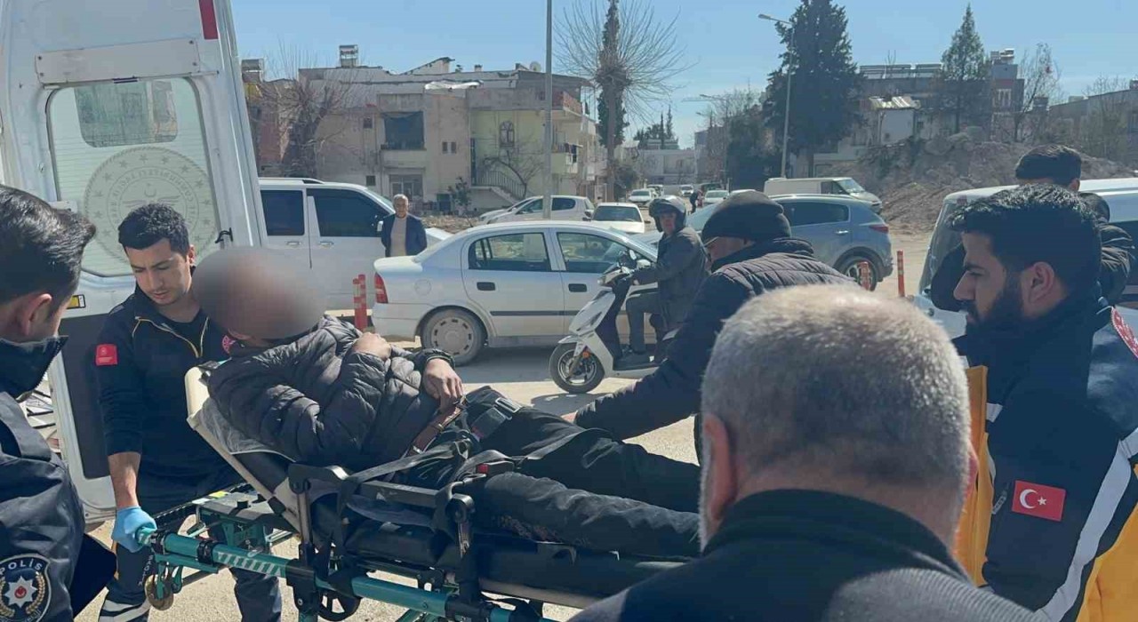 Yerde hareketsiz yatan şahıs ekipleri harekete geçirdi