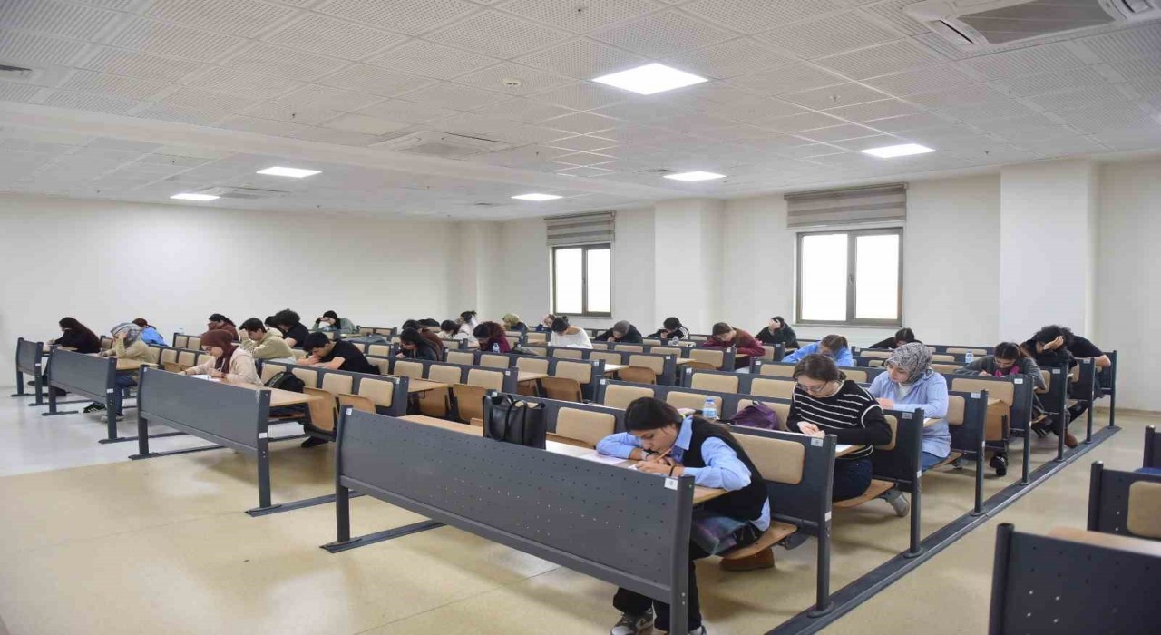 Yıldırımdan gençlere TYT desteği