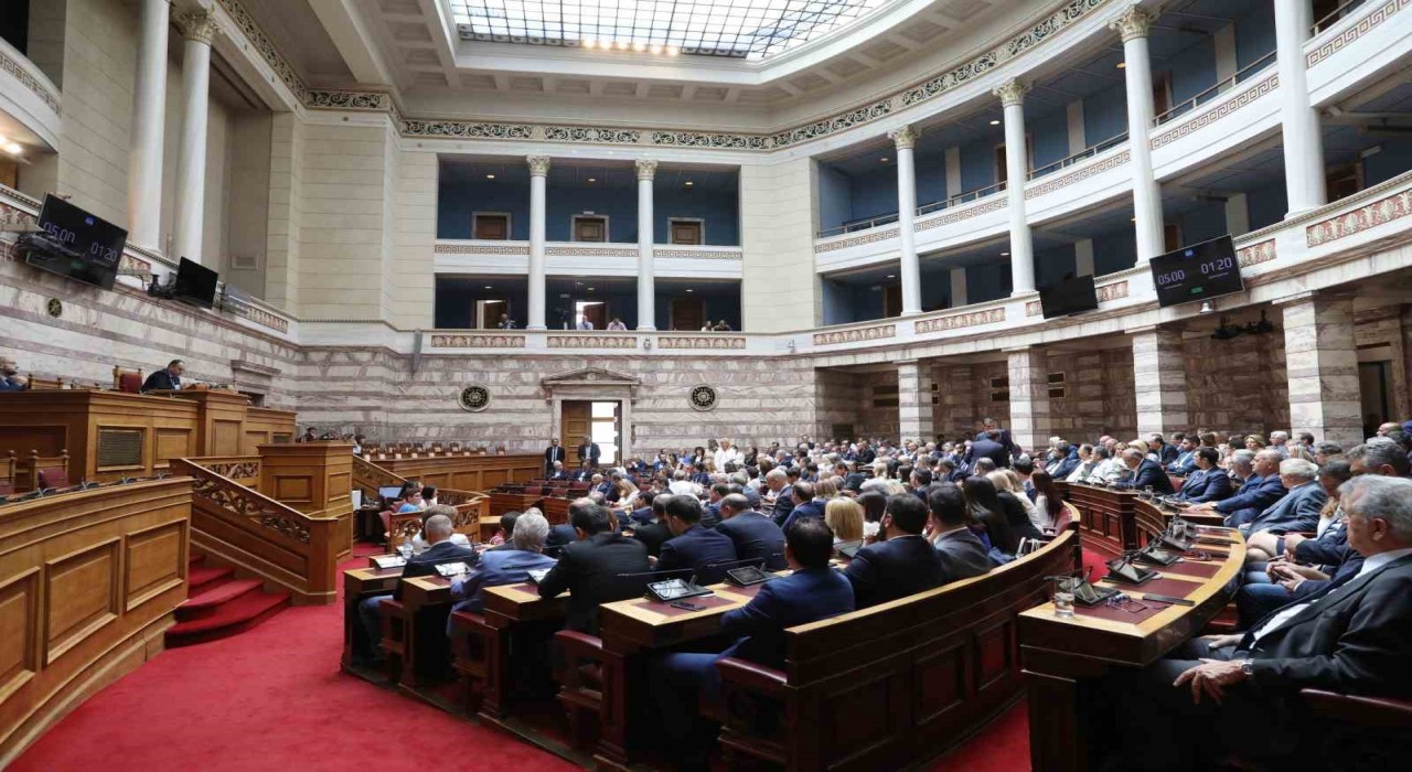 Yunanistanda yeni Cumhurbaşkanı Konstantinos Tasulas oldu