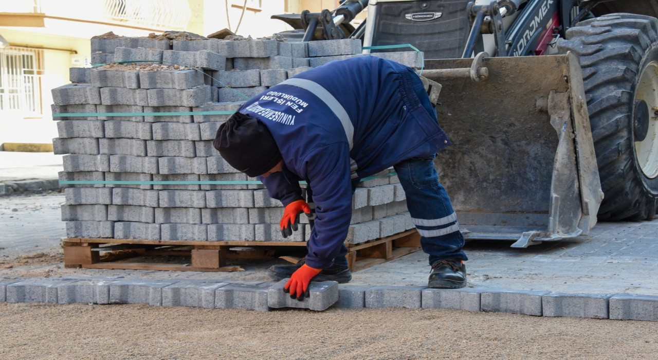Yunusemrede 3 mahallede hummalı çalışma