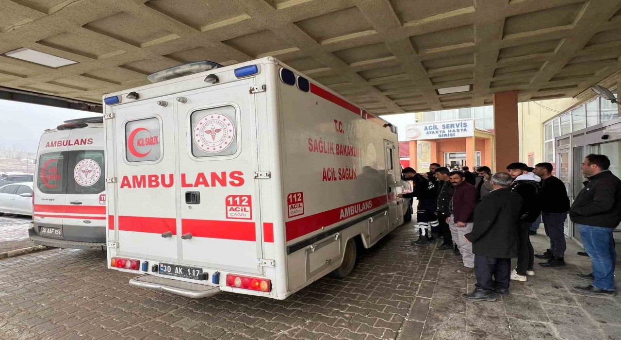 Zehirlenen 32 öğrenci Yüksekovada tedavi altına alındı