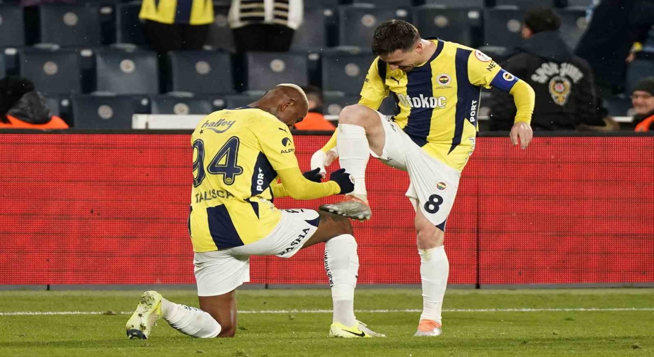 Ziraat Türkiye Kupası: Fenerbahçe: 1 - Erzurumspor FK: 0 (İlk yarı)