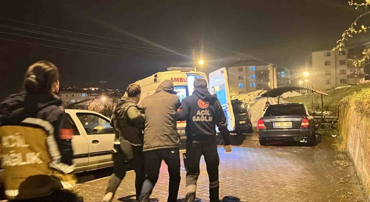 Zonguldakta korku dolu gece, çenesine silah dayayıp boşandığı eşinin gelmesini istedi