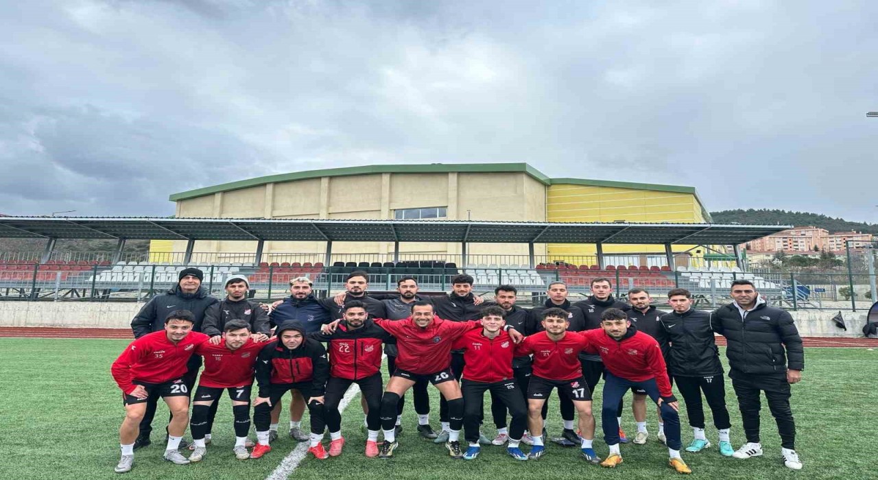 1969 Bilecik Spor Kulübü yeni hocasıyla farklı kazandı
