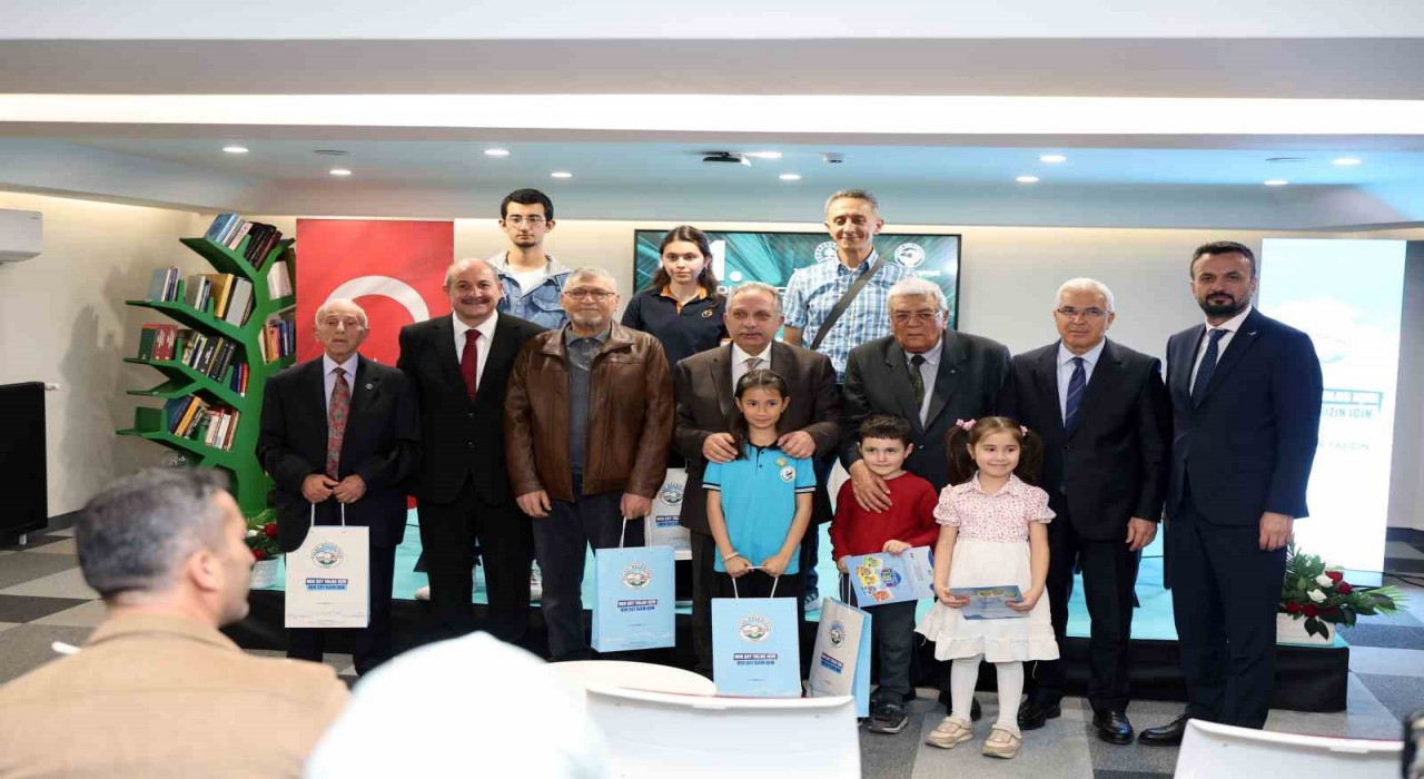 7/24 Kütüphanede ‘Üreten Kütüphane konuşuldu