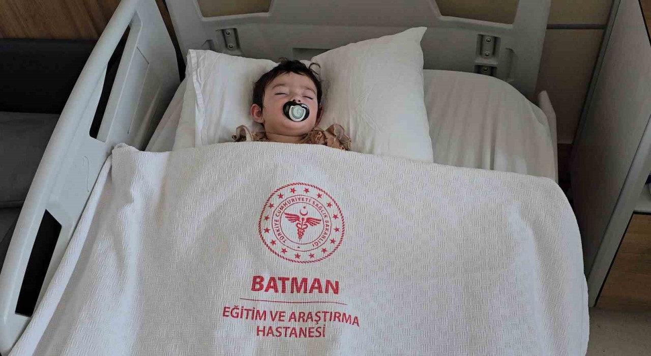 9 aylık bebek önce Heimlich Manevrası sonra ameliyatla hayata tutundu