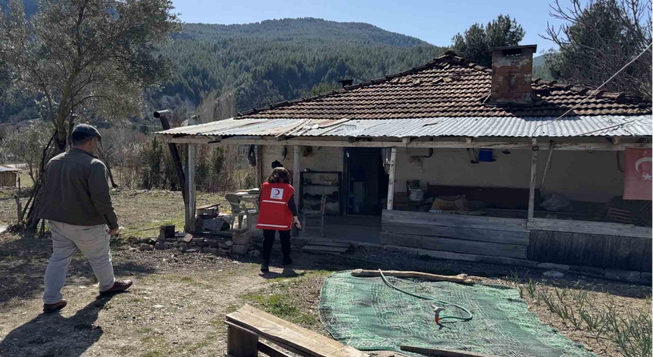 Acıpayamın kırsal mahallerinde yaşayan ihtiyaç sahipleri sevindirildi