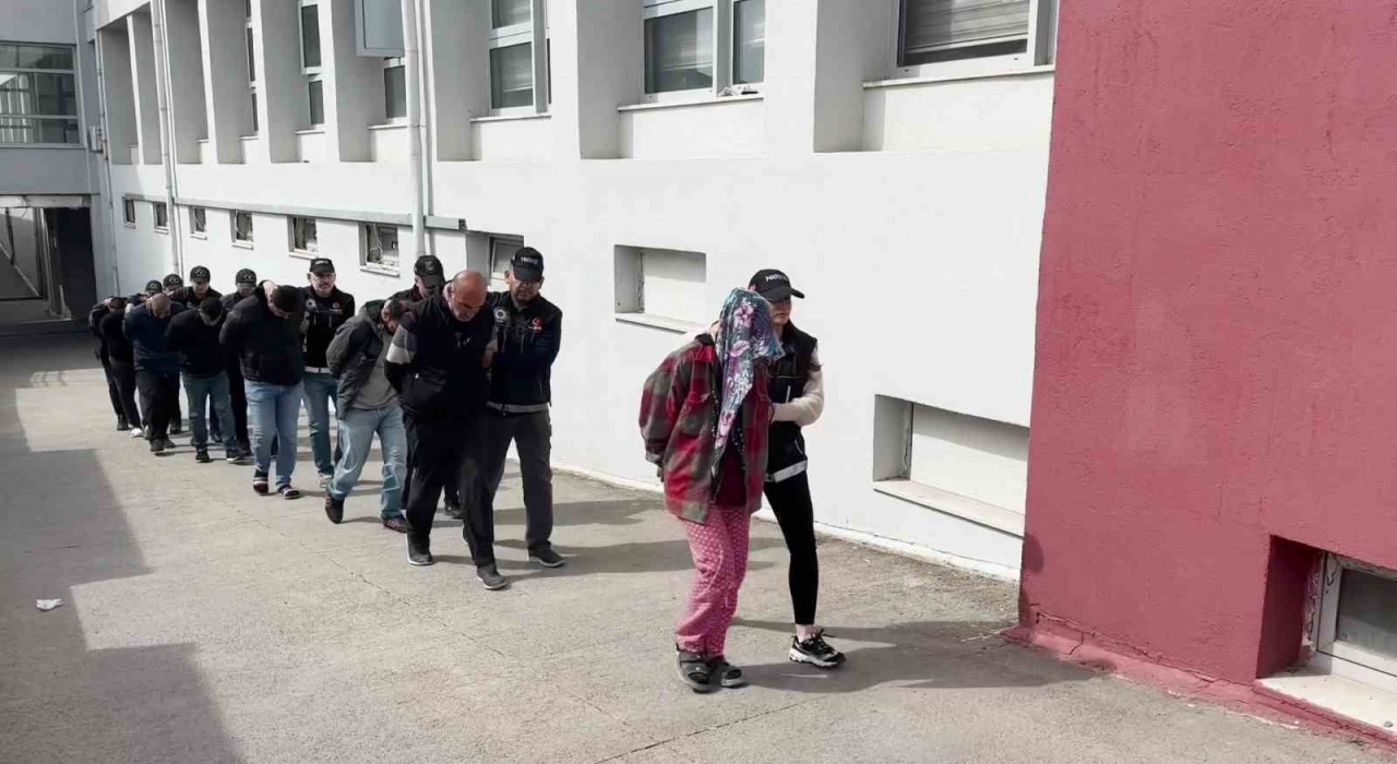 Adanada 40 uyuşturucu satıcısı tutuklandı
