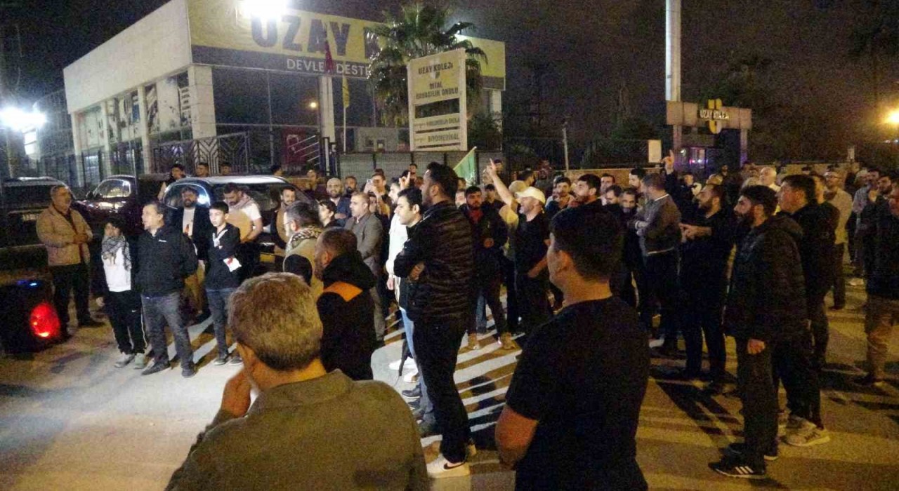 Adanada ABD konsolosluğu önünde İsrail protestosu