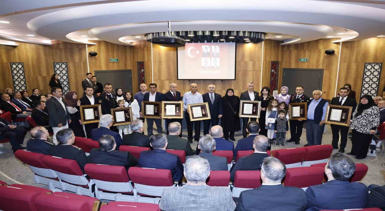Adanada Devlet Övünç Madalyası Tevcih Töreni gerçekleştirildi