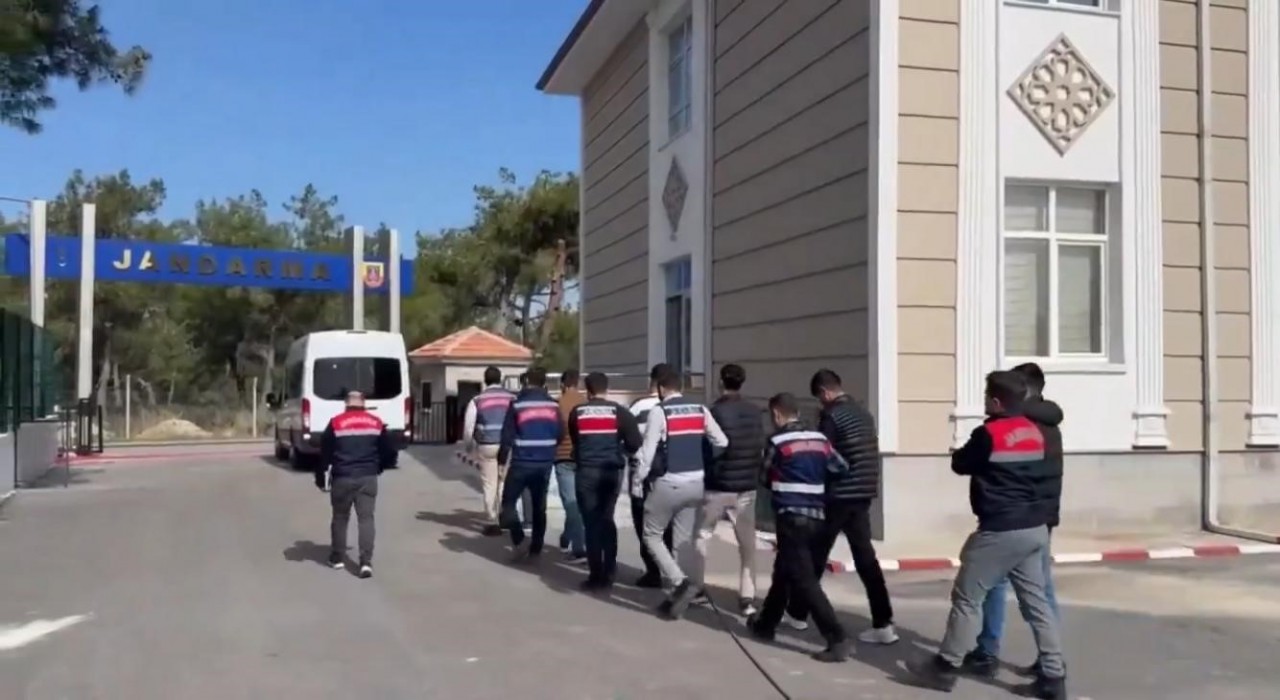 Adanada Evde Sabun Paketleme ilanıyla dolandırıcılık: 5 tutuklama