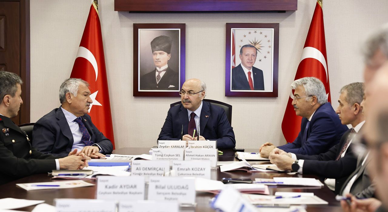 Adana'da Sokak Hayvanları İçin Yeni Barınaklar Yapılacak