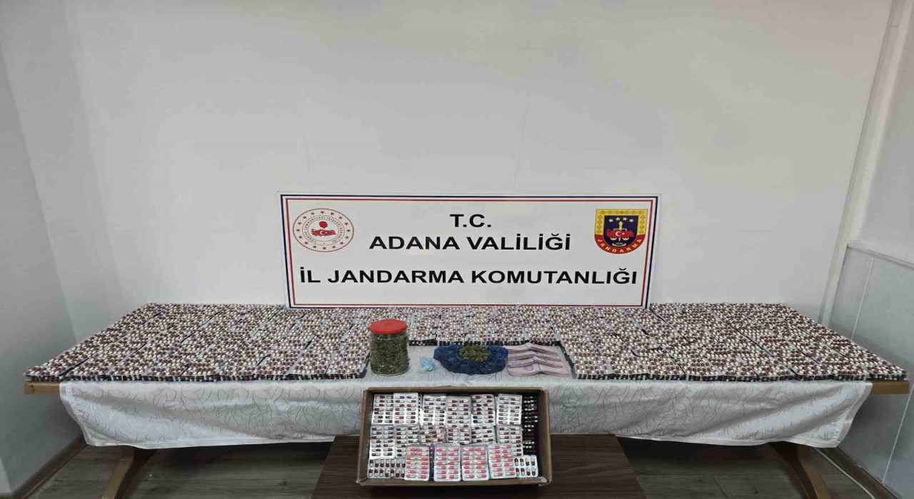 Adanada uyuşturucu tacirlerine operasyon: 9 tutuklama