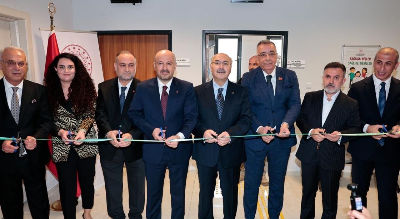 Adana’da Yeni Ağız ve Diş Sağlığı Polikliniği Hizmete Açıldı