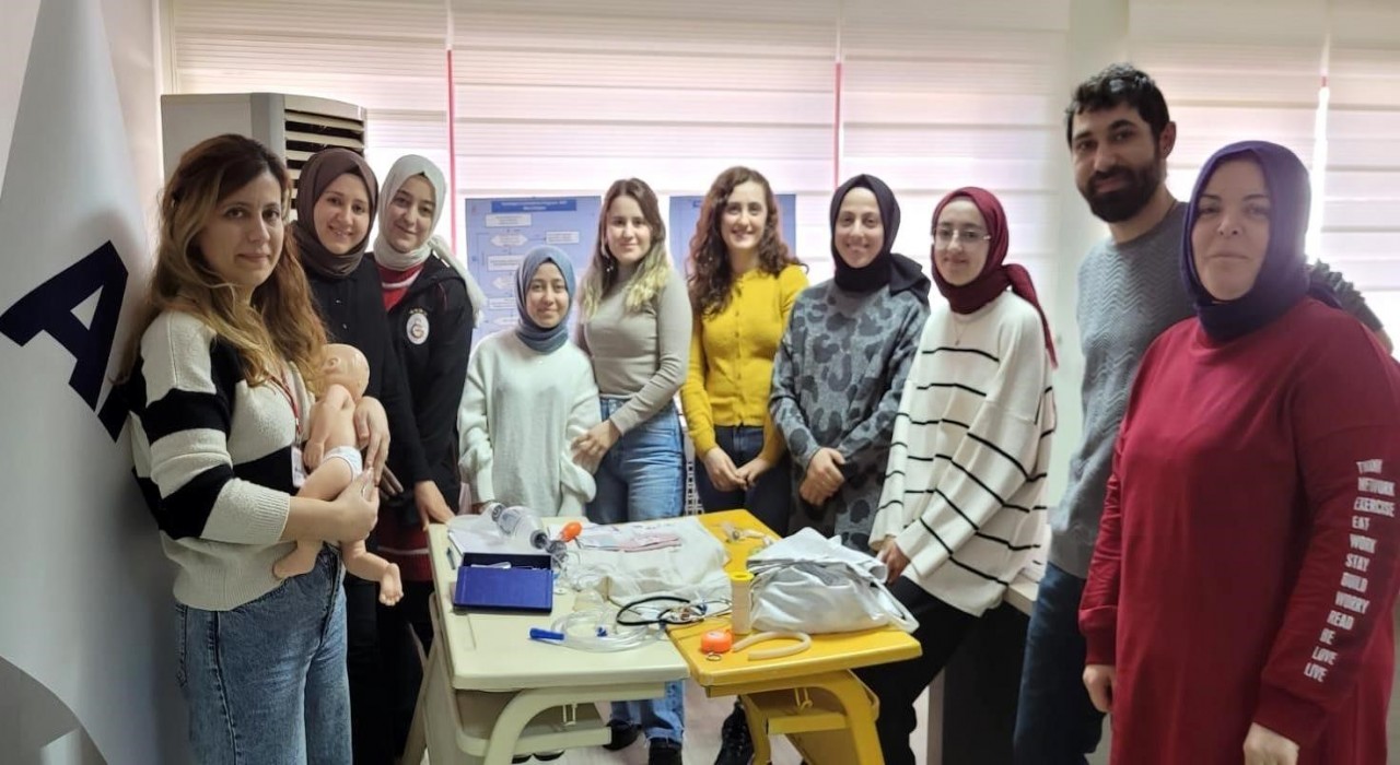 Afyonkarahisarda yenidoğan canlandırma eğitimi tamamlandı