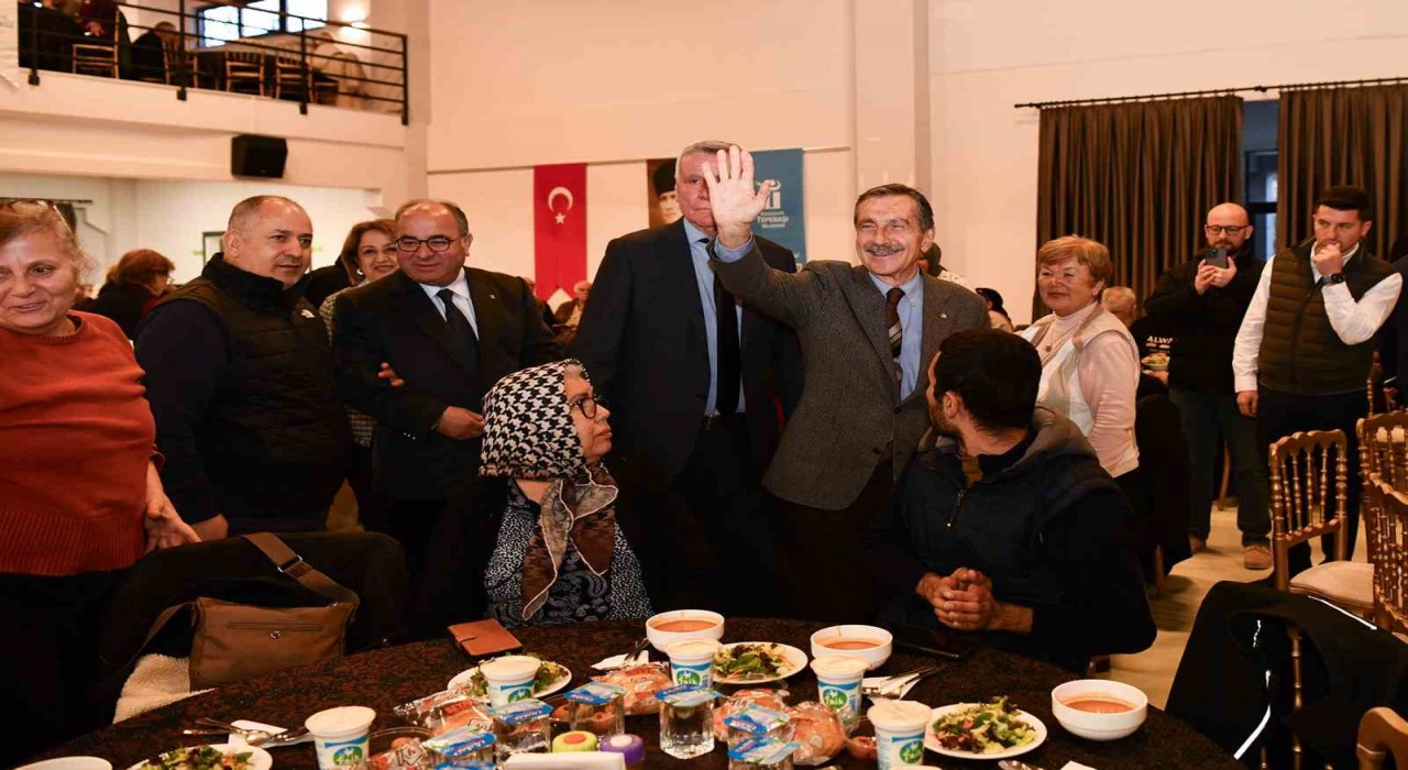 Ahmet Ataç Sivrihisarlılarla iftar yemeğinde buluştu