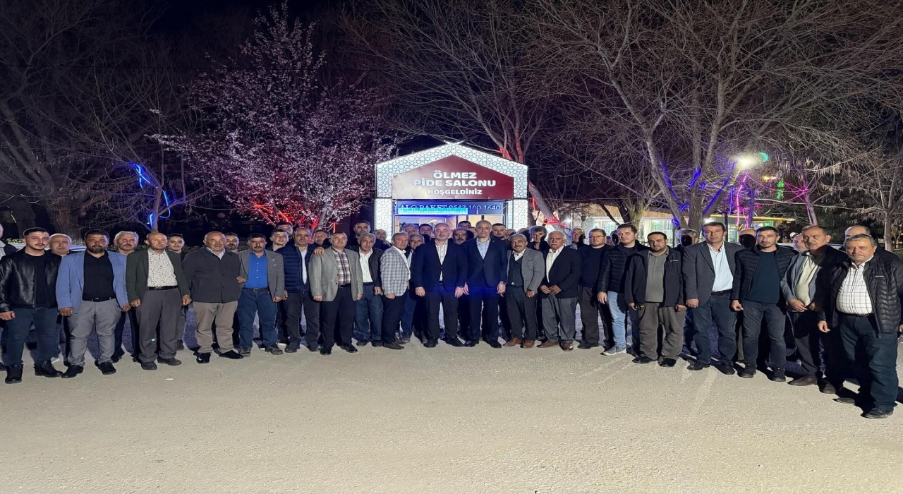 AK Parti Gedizde esnafları dinledi