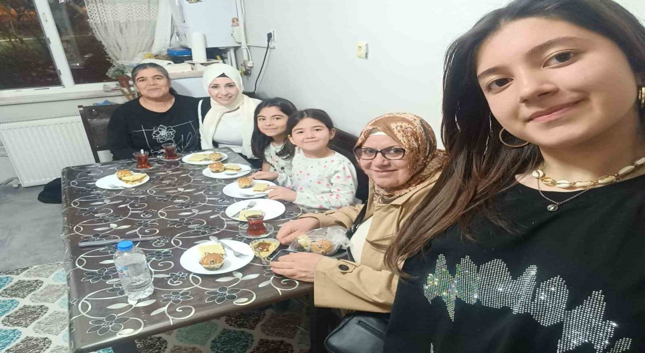 AK Parti Kadın Kolları Eskişehir İl Başkanlığından Ramazan dayanışması