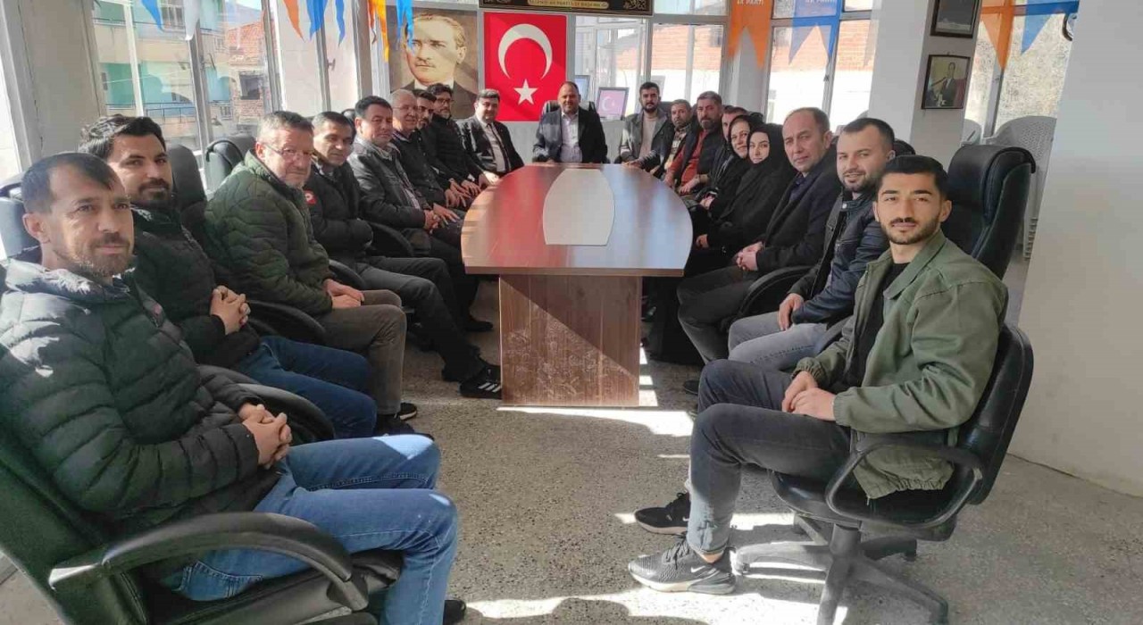 AK Parti Kuladan Selendiye ziyaret