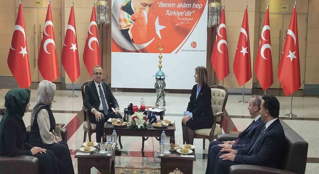 AK Partiden MHPye bayram ziyareti