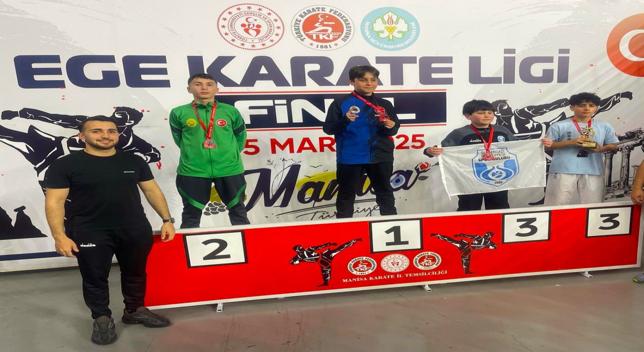 Aliağanın genç sporcuları madalyalarıyla döndü