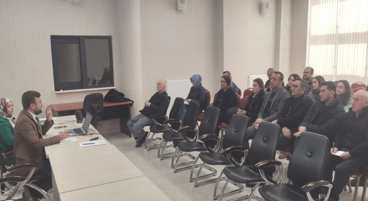 Altıntaşta Aile Eğitim Yolculuğu isimli proje ve Ek Ders Modülü tanıtıldı