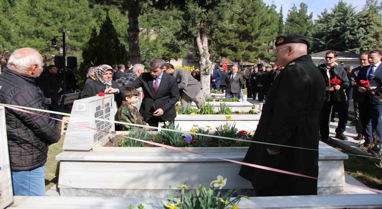 Amasyada şehit mezarlarına karekod uygulaması