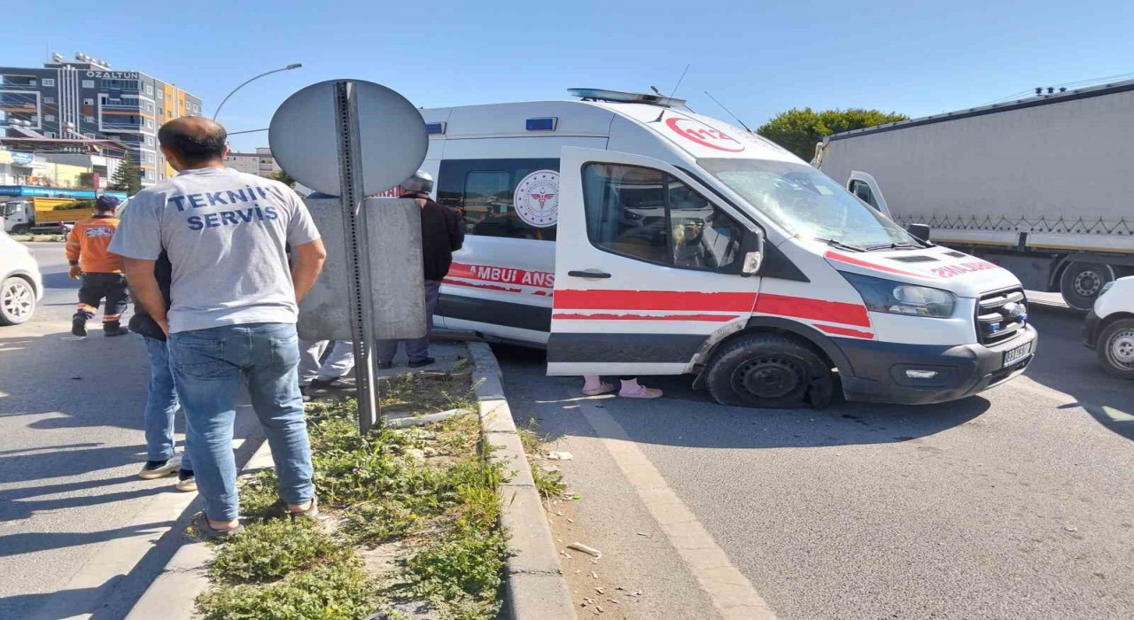 Ambulans şoförünün dikkati faciayı önledi