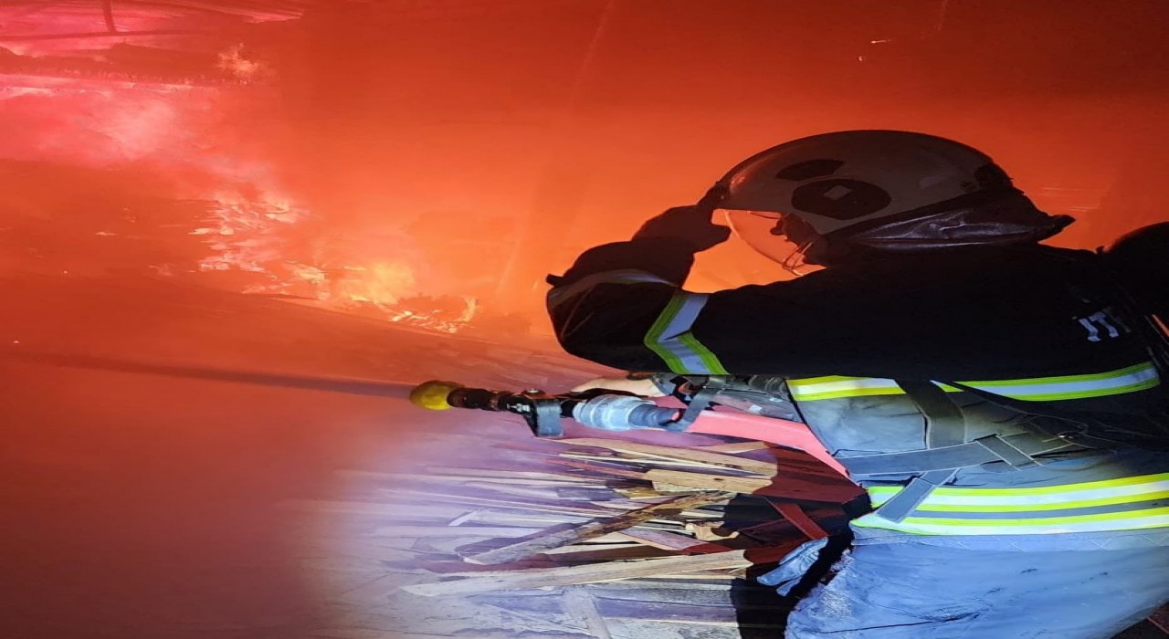 Antakyada kereste imalathanesi alevlere teslim oldu