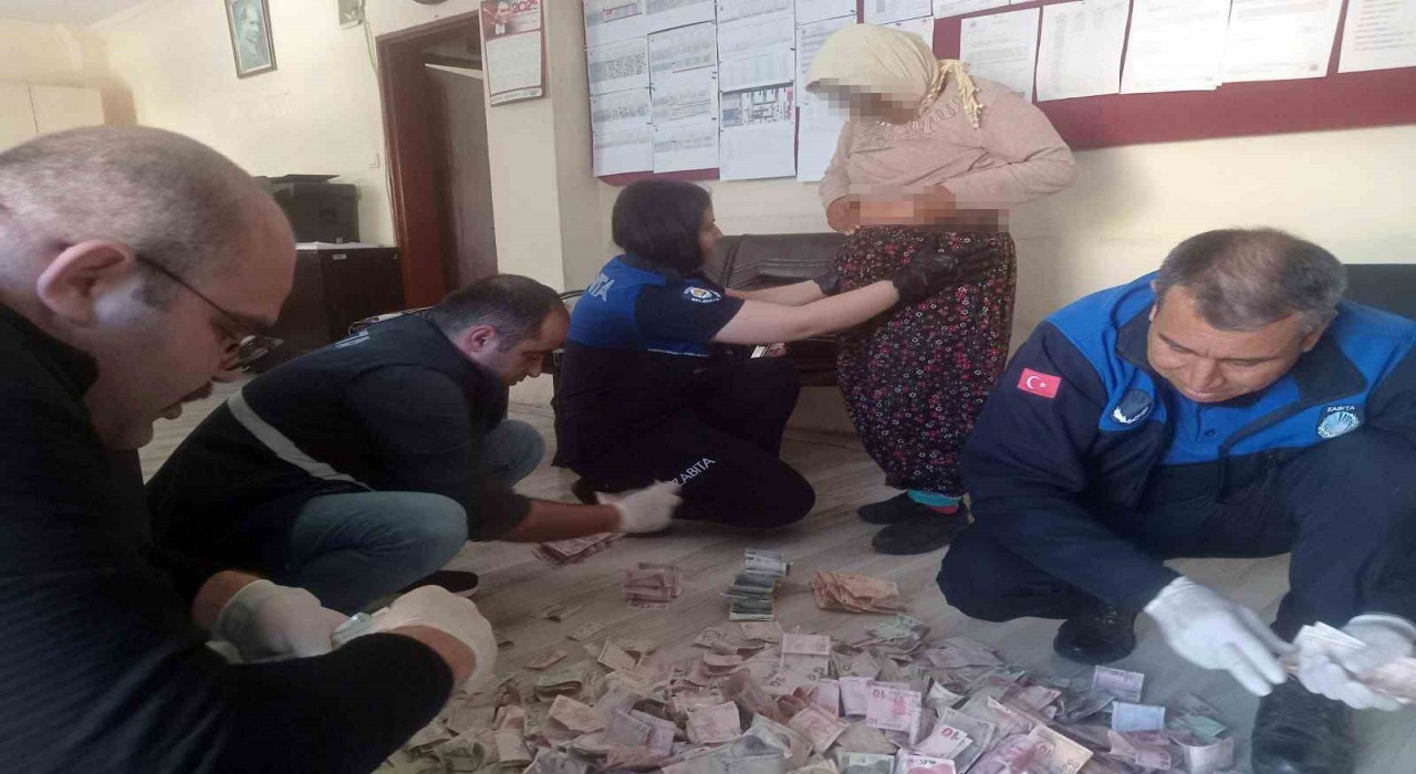 Antalyada dilencinin üzerinden çıkan para herkesi şaşırttı