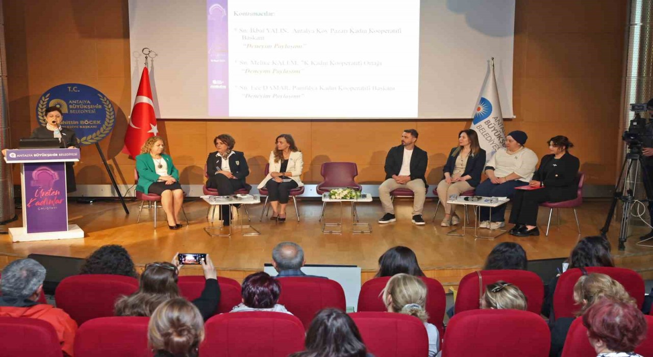Antalyada Üreten Kadınlar Çalıştayı düzenledi